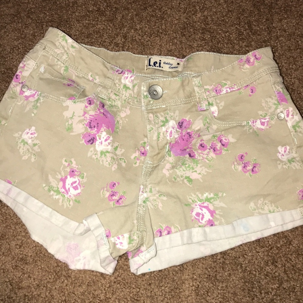 Tan floral jean shorts